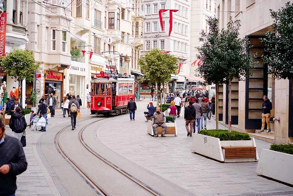 UÇAKLI İSTANBUL TURU 1 GECE 2 GÜN